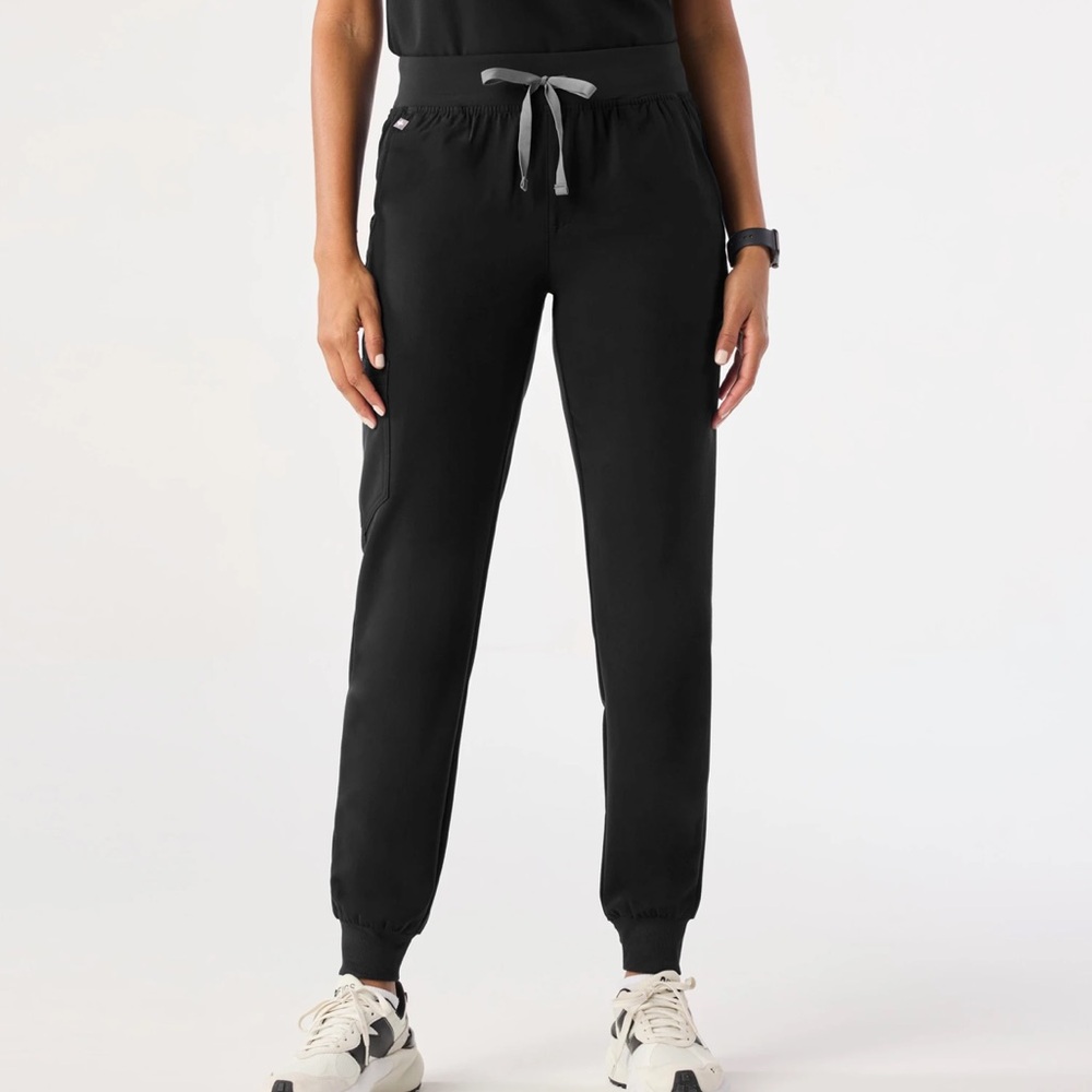 Figs black Zamora Jogger Scrub Pants
size XS